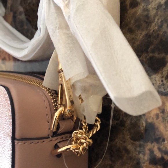 Michael Kors Ginny Medium Logo Crossbody Bag - Picture 3 of 5